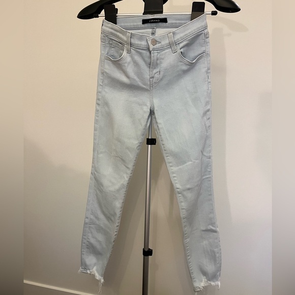 JBrand 835 Mid Rise Crop in Laser Beam Destruct - Picture 3 of 10